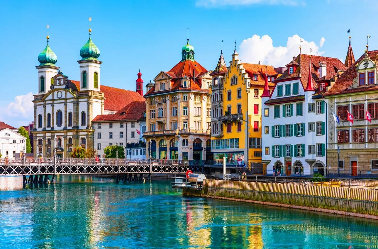 8ήμερη Εκδρομή στις Άλπεις: Ένα μαγευτικό ταξίδι στην Ελβετία